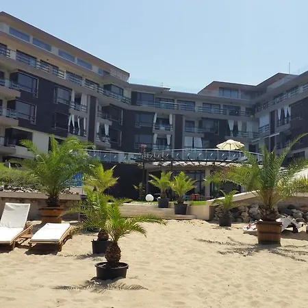 아파트 Gitea Lilies 소조폴