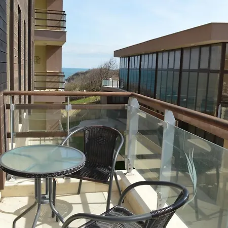 Gitea Lilies 소조폴