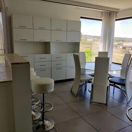 Gitea Lilies Apartament Sozopol