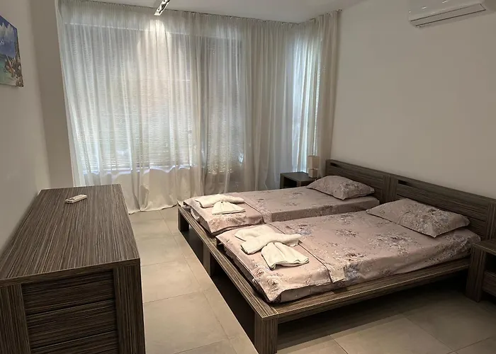 Gitea Lilies Apartament *